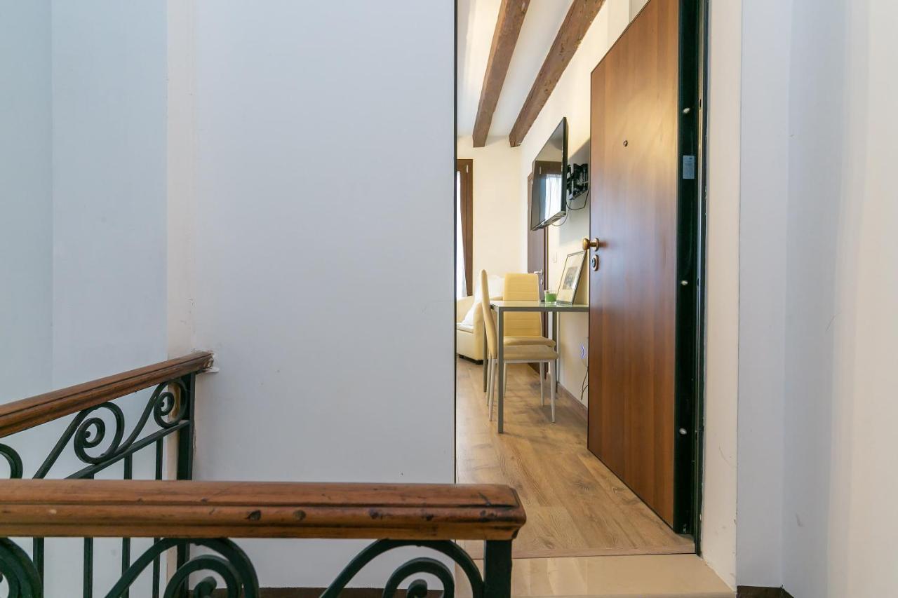 Bed & Breakfast Rialto 707 Venedig